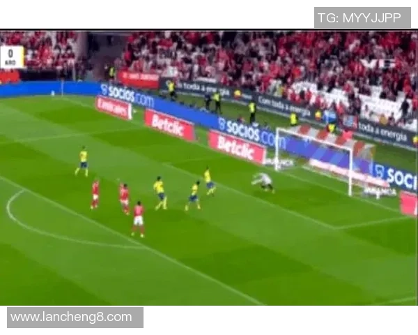 意甲激战尤文图斯大胜本菲卡帽子戏法引领全场战术解析